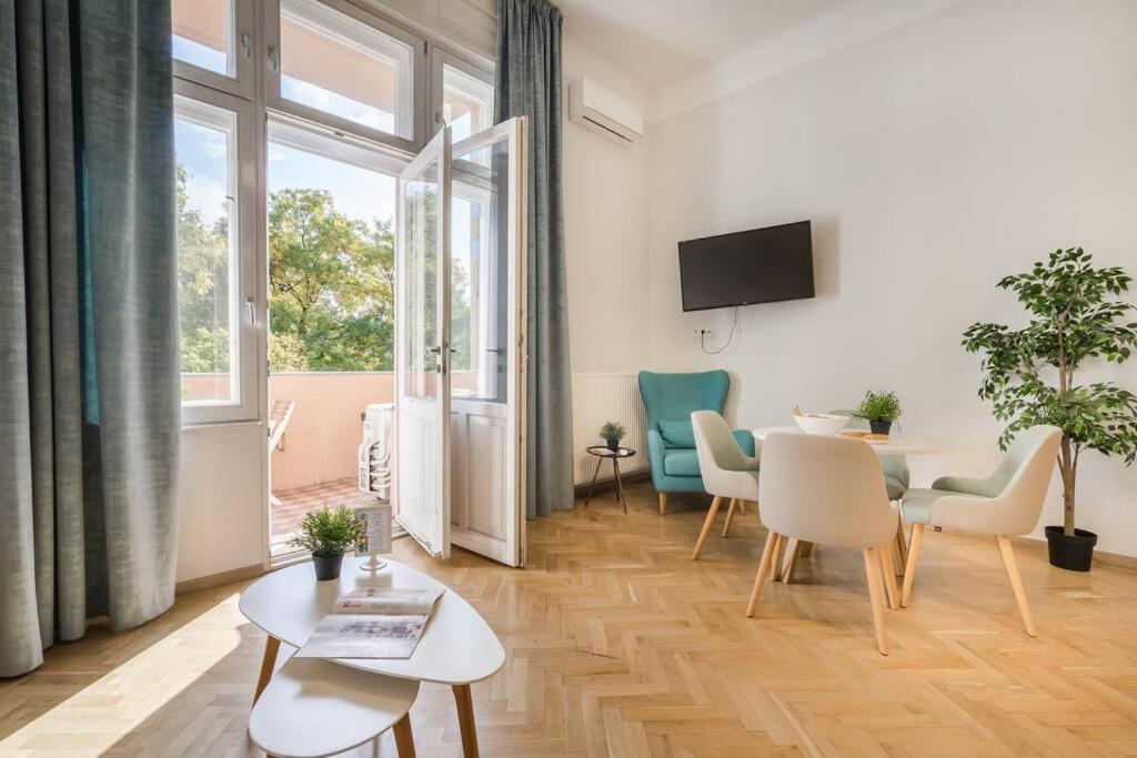 Klauzal Garden City Apartments Budapest Luaran gambar