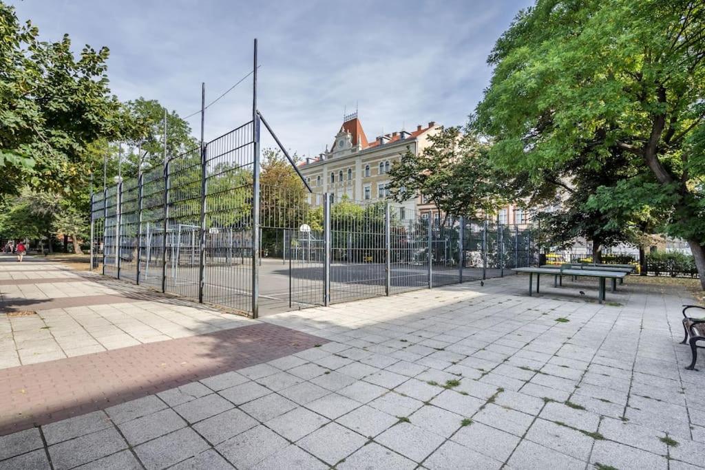 Klauzal Garden City Apartments Budapest Luaran gambar