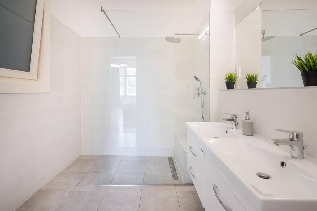 Klauzal Garden City Apartments Budapest Luaran gambar
